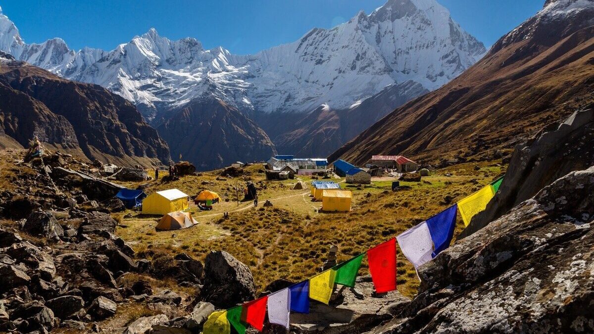 Annapurna Circuit: Trekking Through the Heart of the Nepalese Himalayas